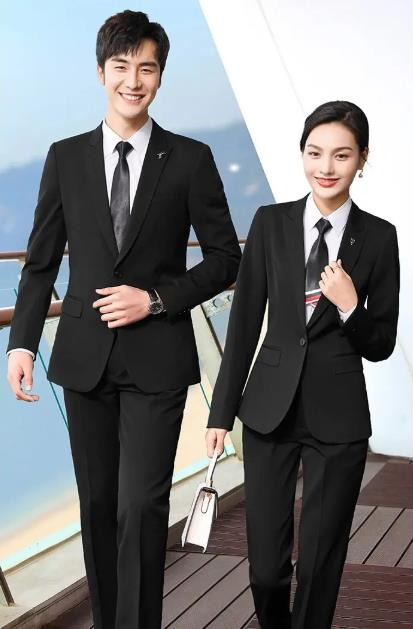 春節(jié)服裝市場:新舊對比下的熱銷趨勢